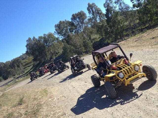  Buggies na estrada 